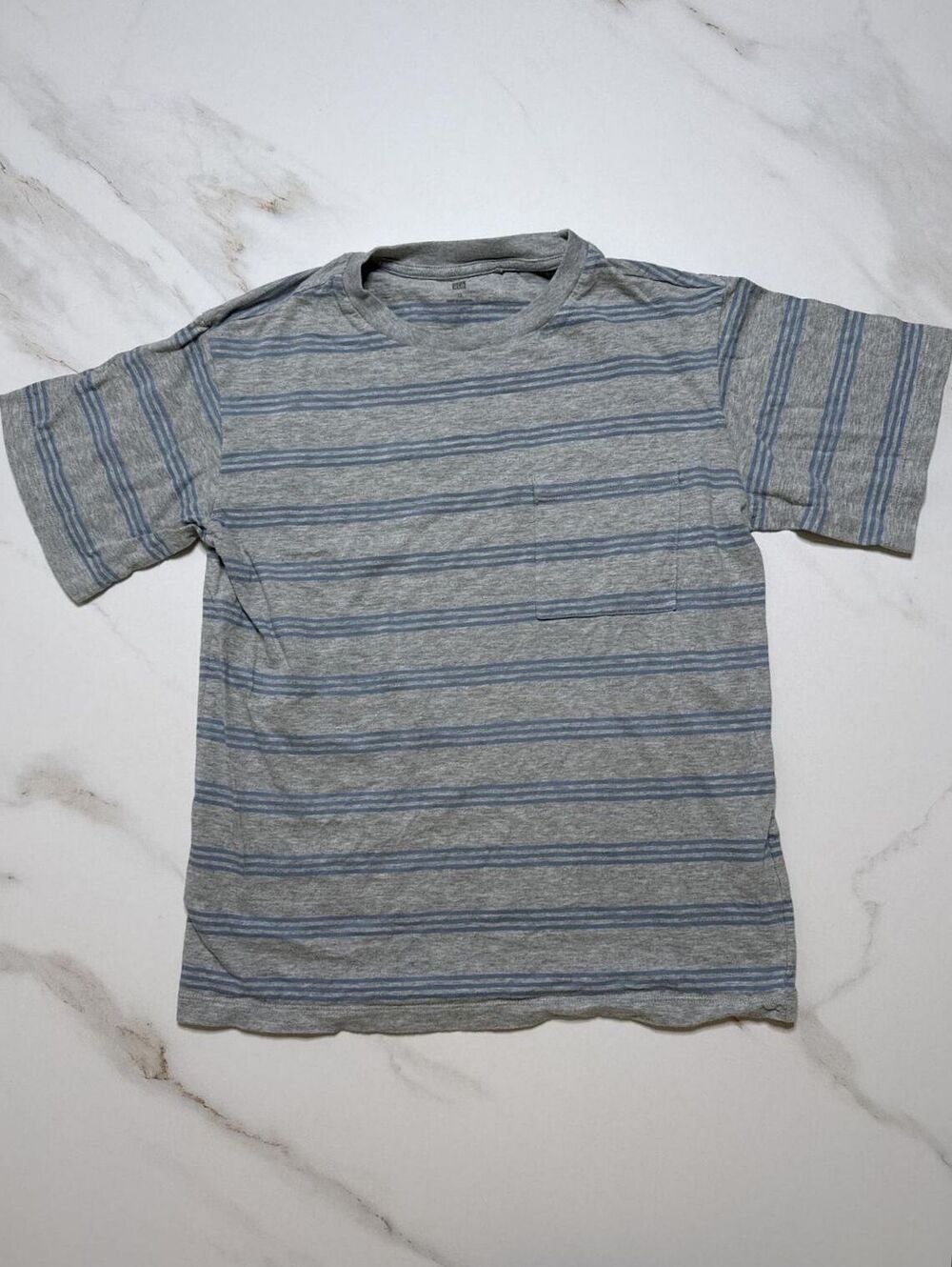 Uniqlo Gray Blue Stripes Plain T Shirt - Boys Size 13